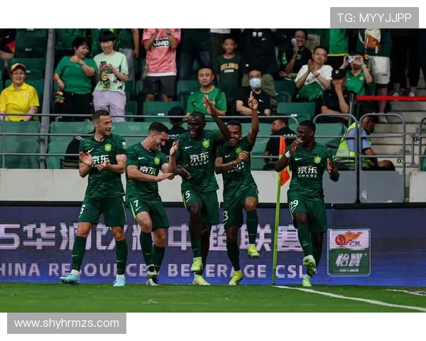 北京国安在教学赛中以2-1战胜天津津门虎展现强劲实力