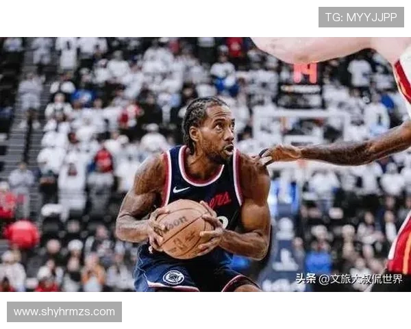 鲍威尔盛赞约维奇新赛季表现预言其未来将大放异彩